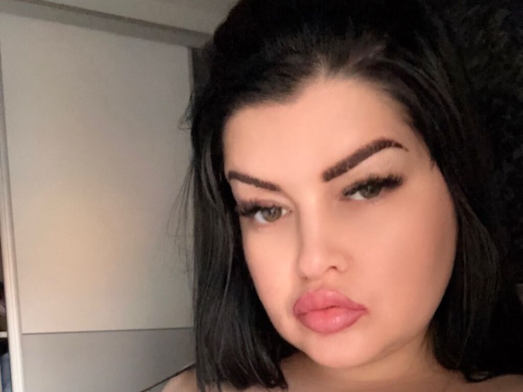 Ava Melony